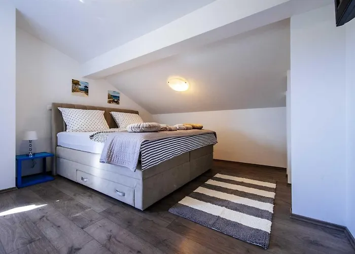 别墅 Enna With Heated Pool, Zadar *