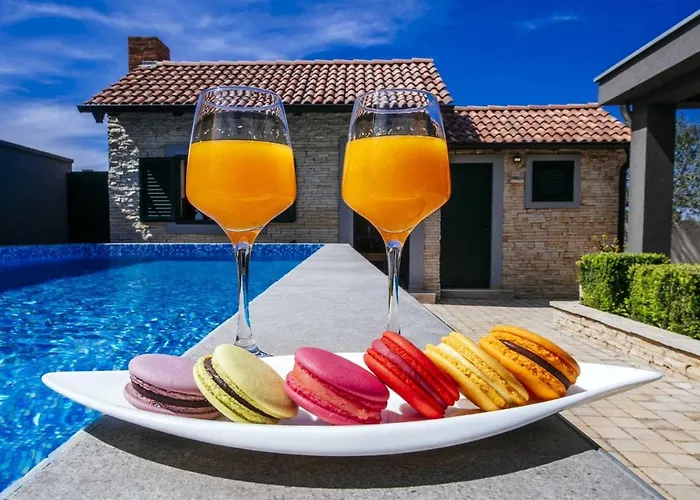 别墅 Enna With Heated Pool, Zadar